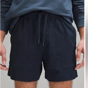 Lululemon Bowline Short 5" *Woven, Large.